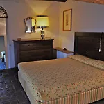Fattoria La Loggia *